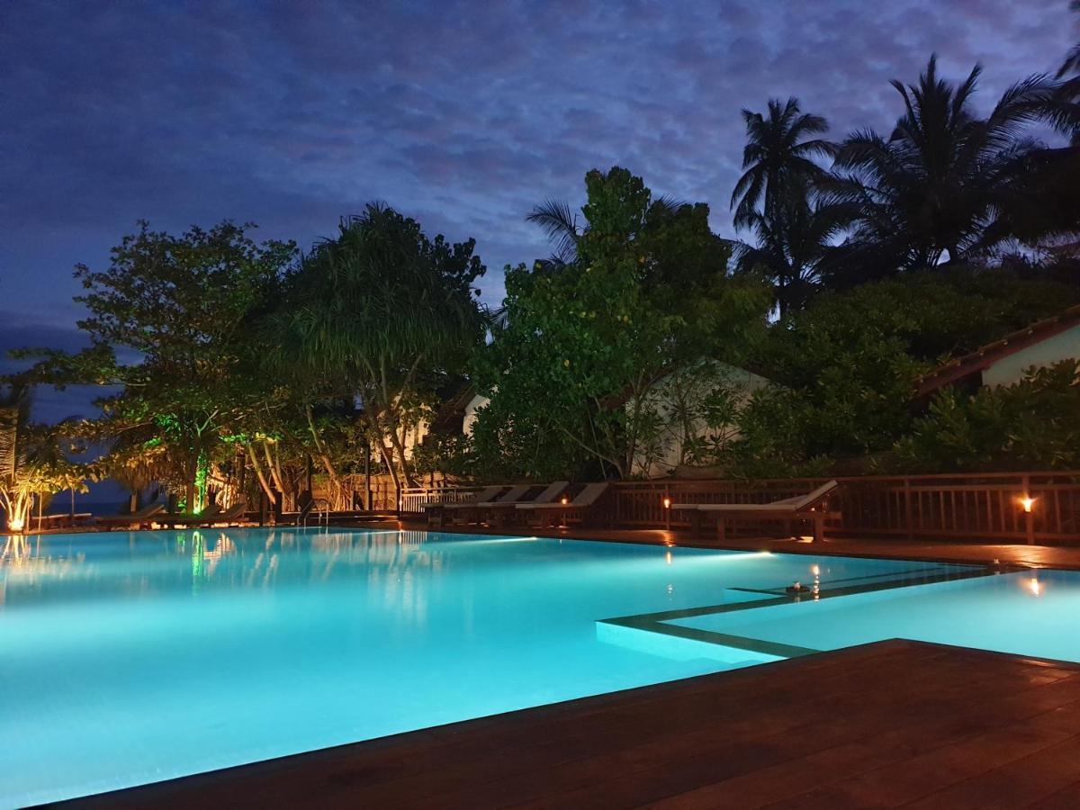 Marakolliya Beach Resort Tangalle Exteriör bild