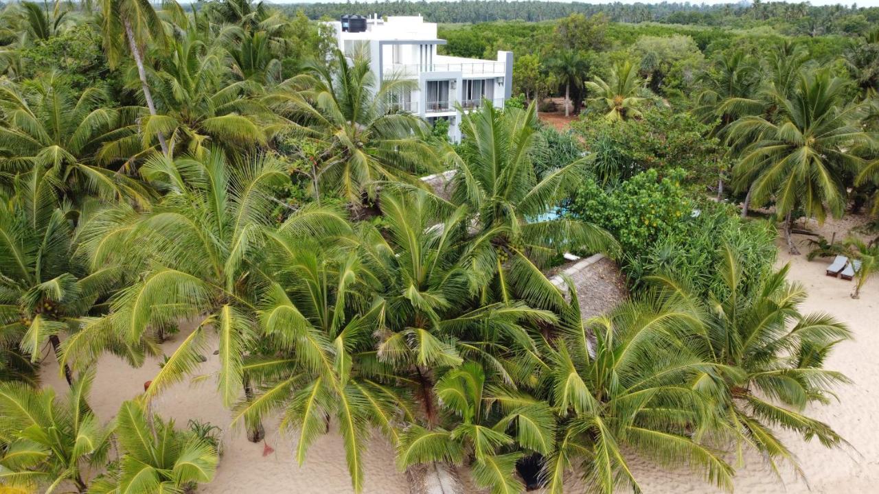 Marakolliya Beach Resort Tangalle Exteriör bild
