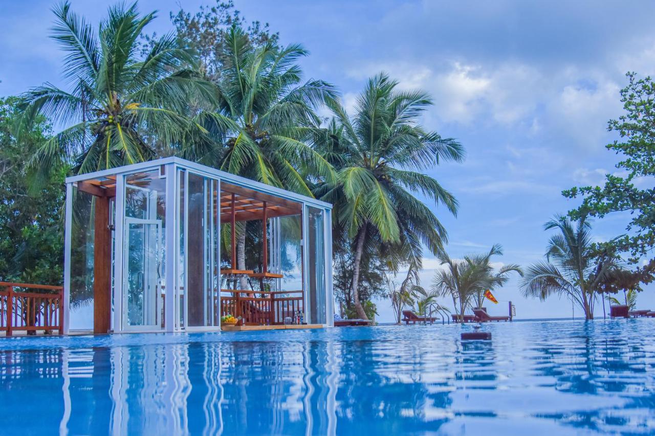 Marakolliya Beach Resort Tangalle Exteriör bild