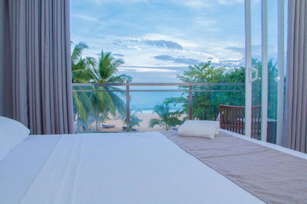 Marakolliya Beach Resort Tangalle Exteriör bild