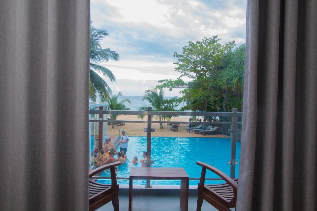 Marakolliya Beach Resort Tangalle Exteriör bild