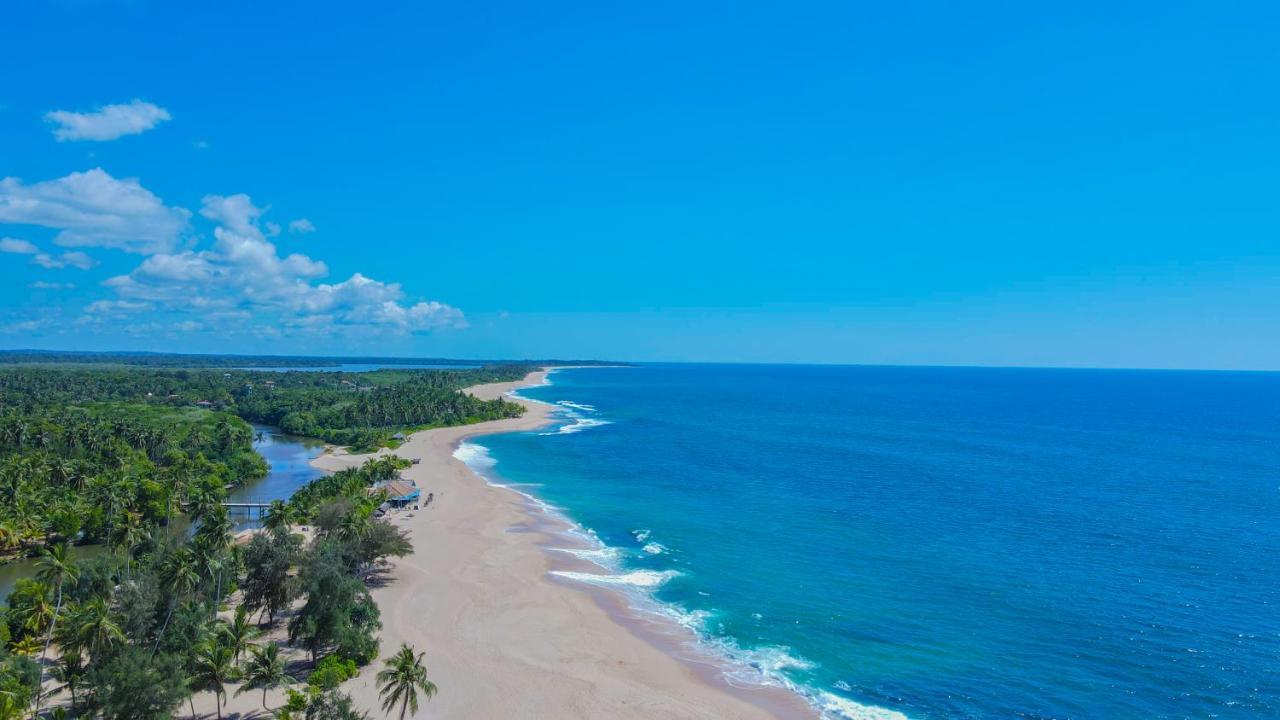 Marakolliya Beach Resort Tangalle Exteriör bild